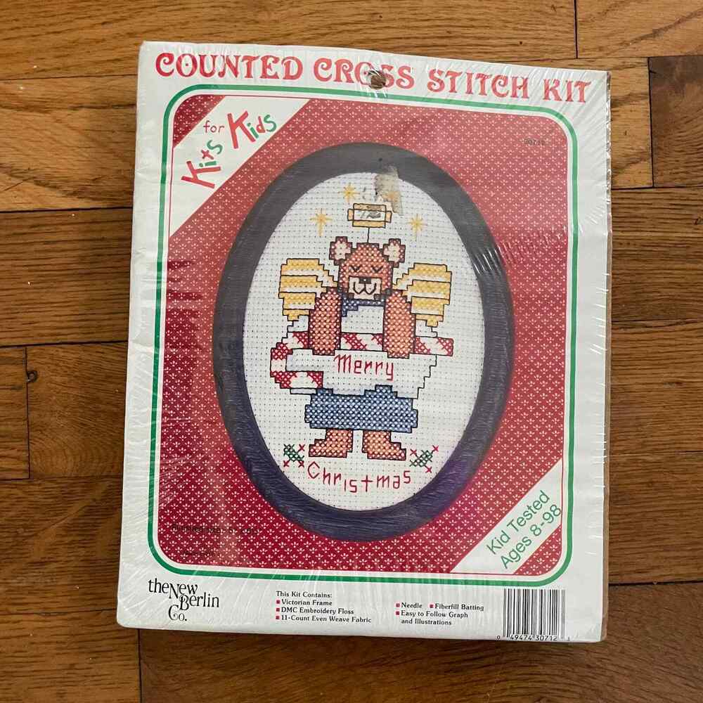 Merry Christmas Vintage Counted Cross Stitch Kit by New Berlin Company - Holiday